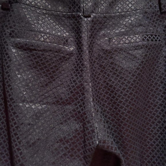 Designer Cache - Size 4 Pants Patterned Navy Tapered Leg NWOT - Picture 4 of 4